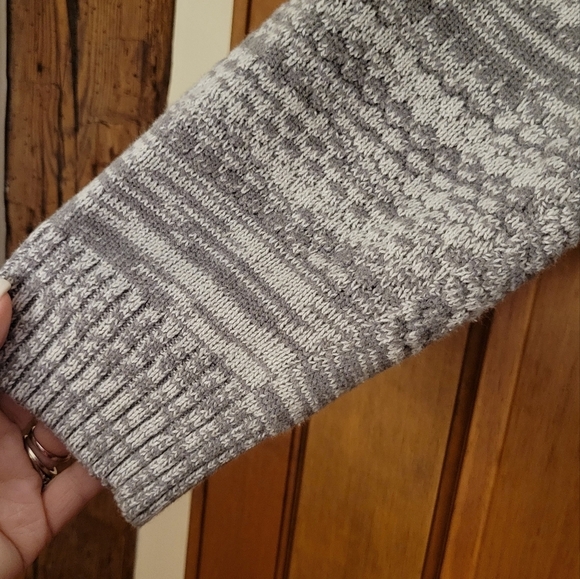 QUARTER ZIP APRES PULLOVER - Picture 8 of 10